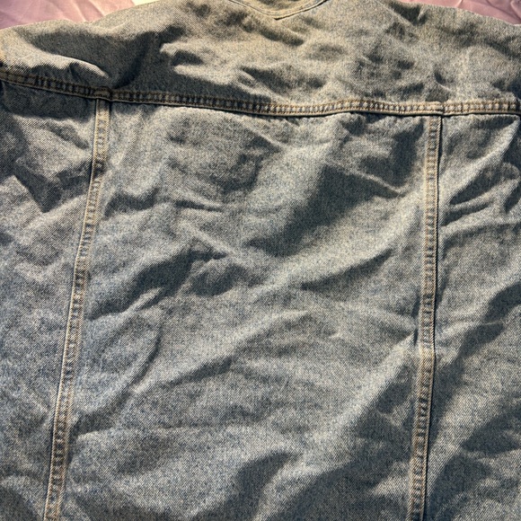 Jean jacket - Picture 8 of 8